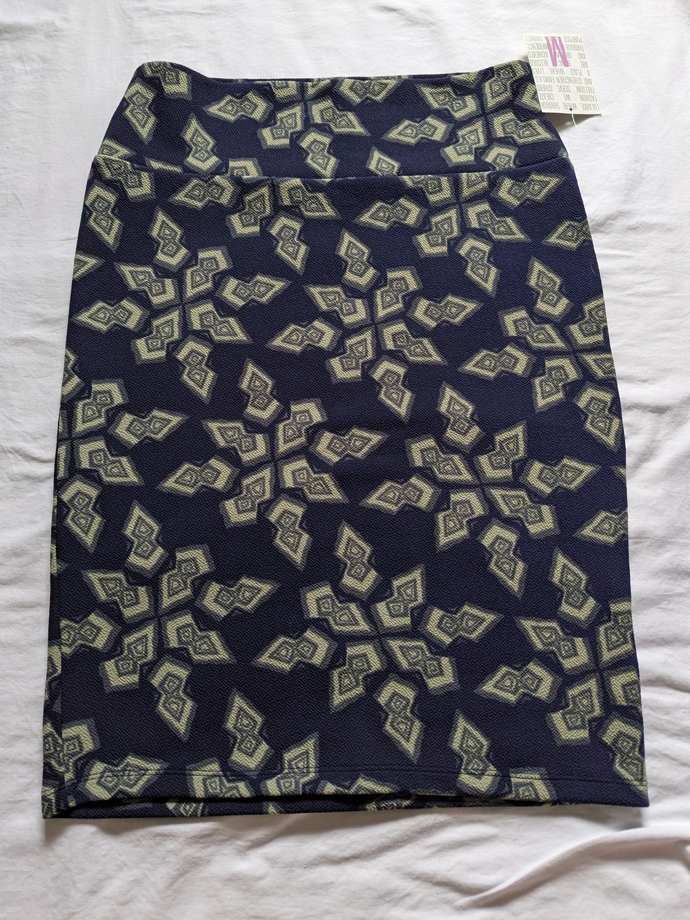 LuLaRoe Cassie NEW Size M Navy Pencil Skirt with Light Green Geometric Print